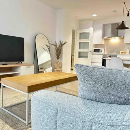 Jacinto Benavente 15, 1s Con Parking Gratis By Ybh * Vigo