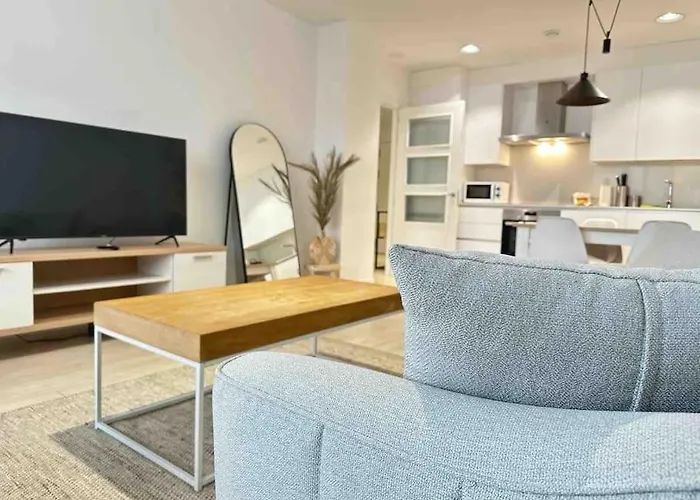 Jacinto Benavente 15, 1s Con Parking Gratis By Ybh * Βίγκο